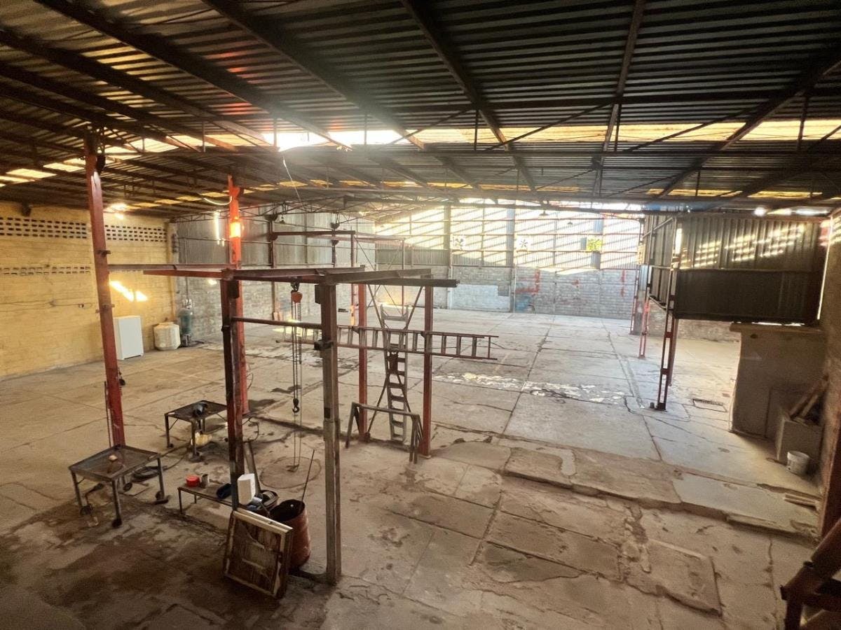 Local Comercial Spot2