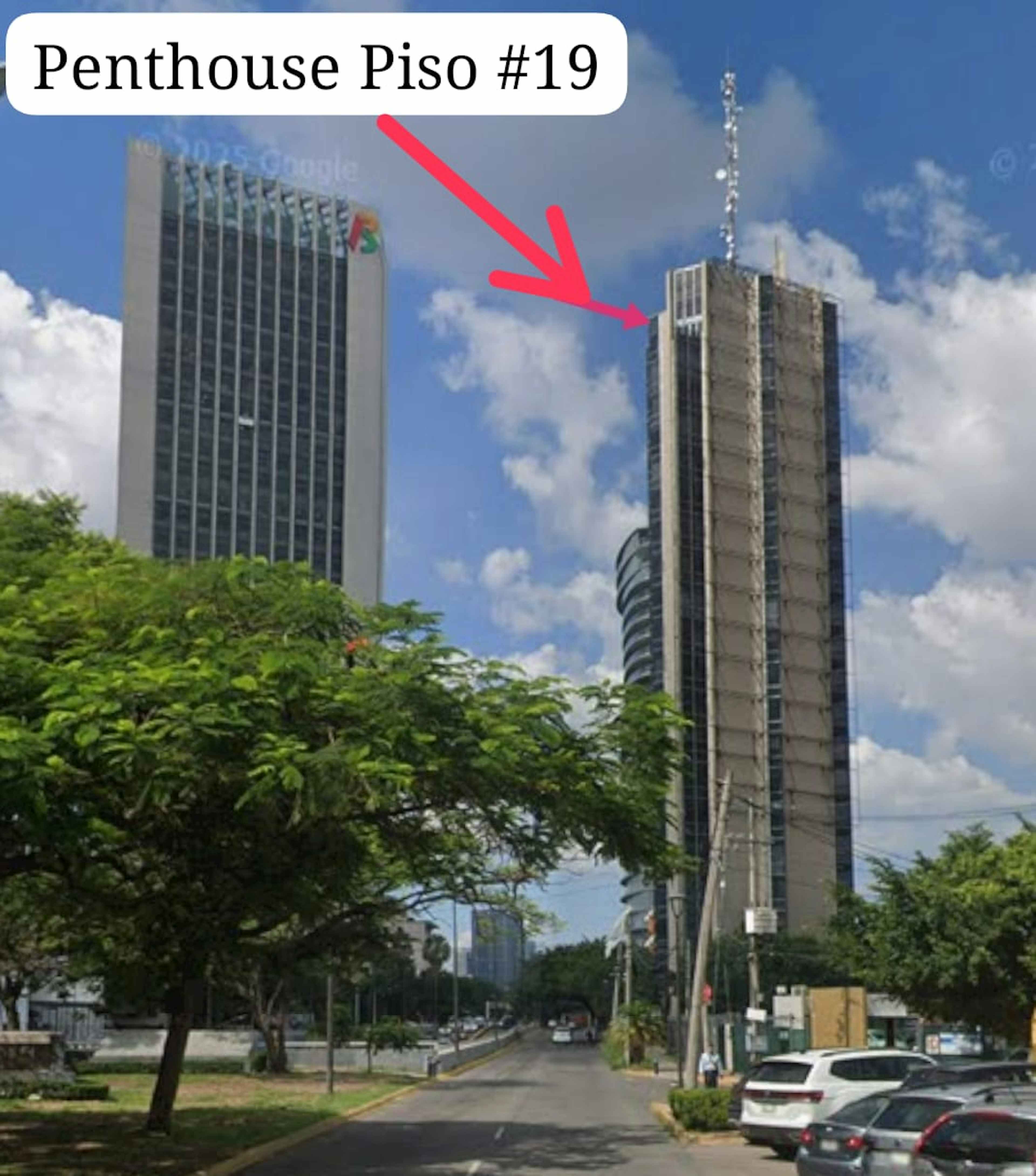 Av. Adolfo Lopez Mateos Nte. 400