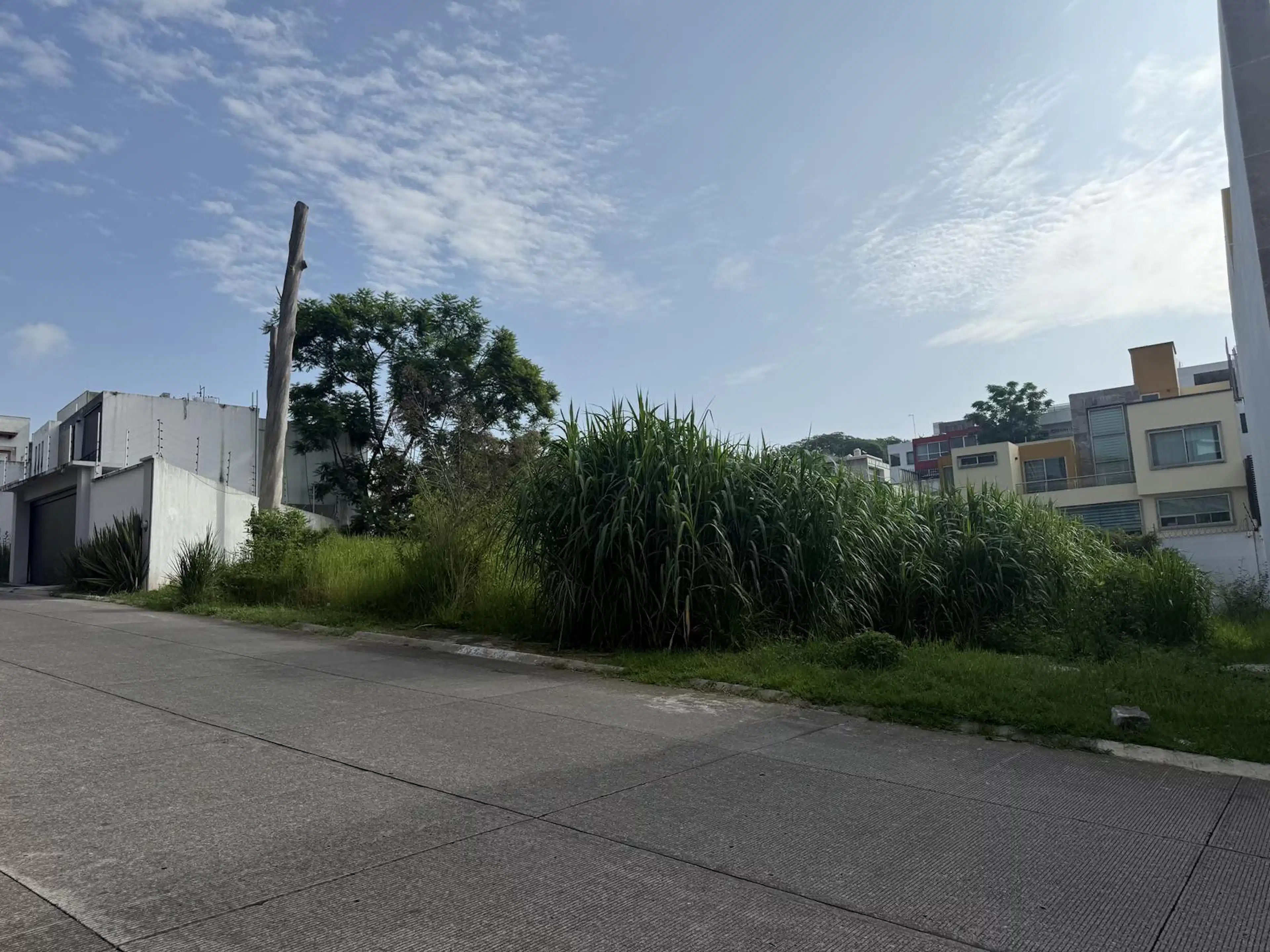 Terreno En Fraccionamiento Residencial Monte Magno