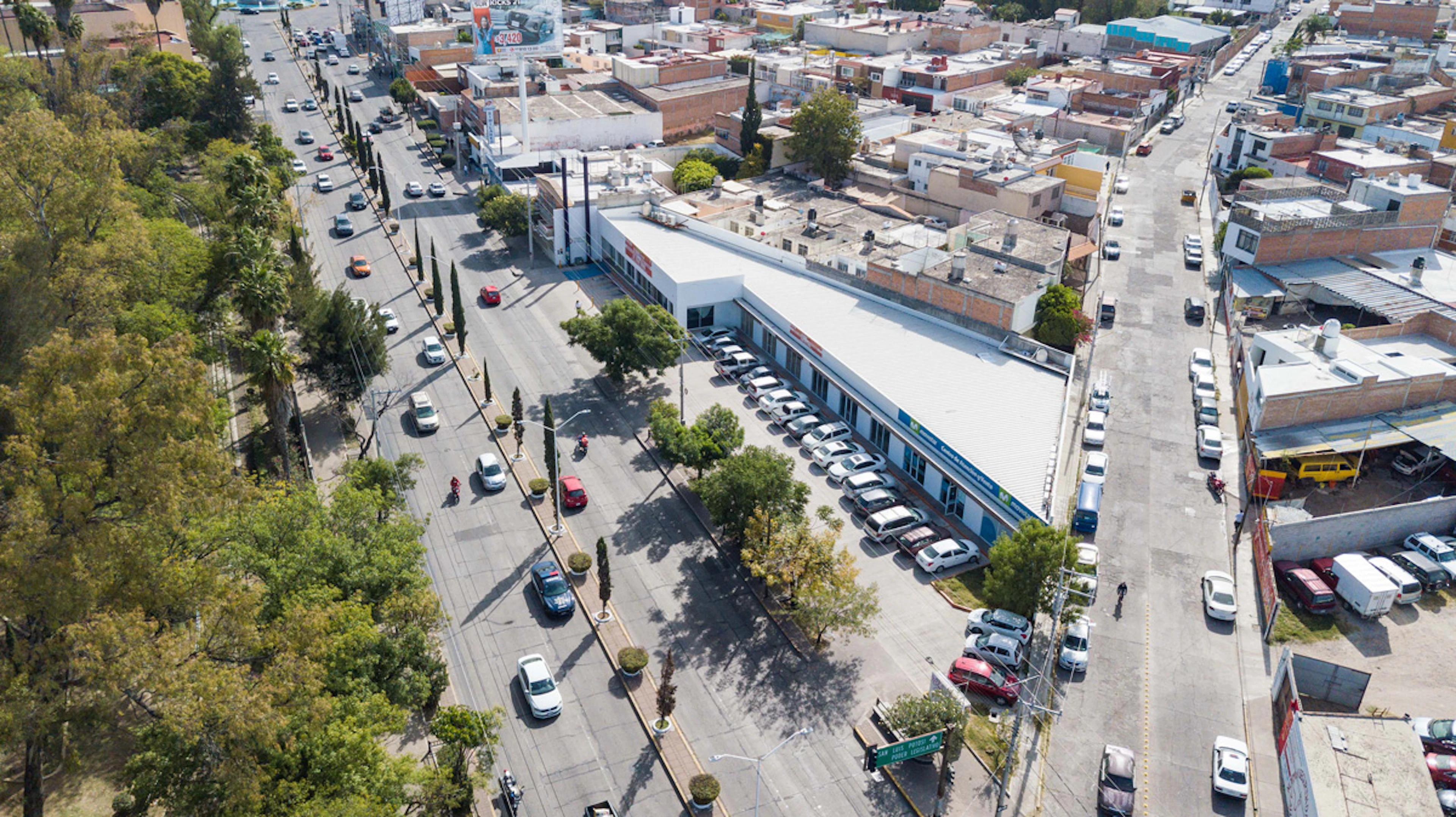 Local Comercial Spot2