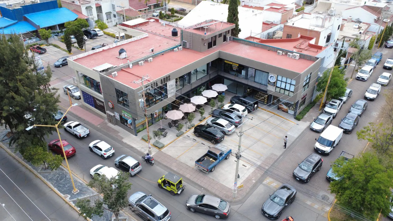 Local Comercial Spot2