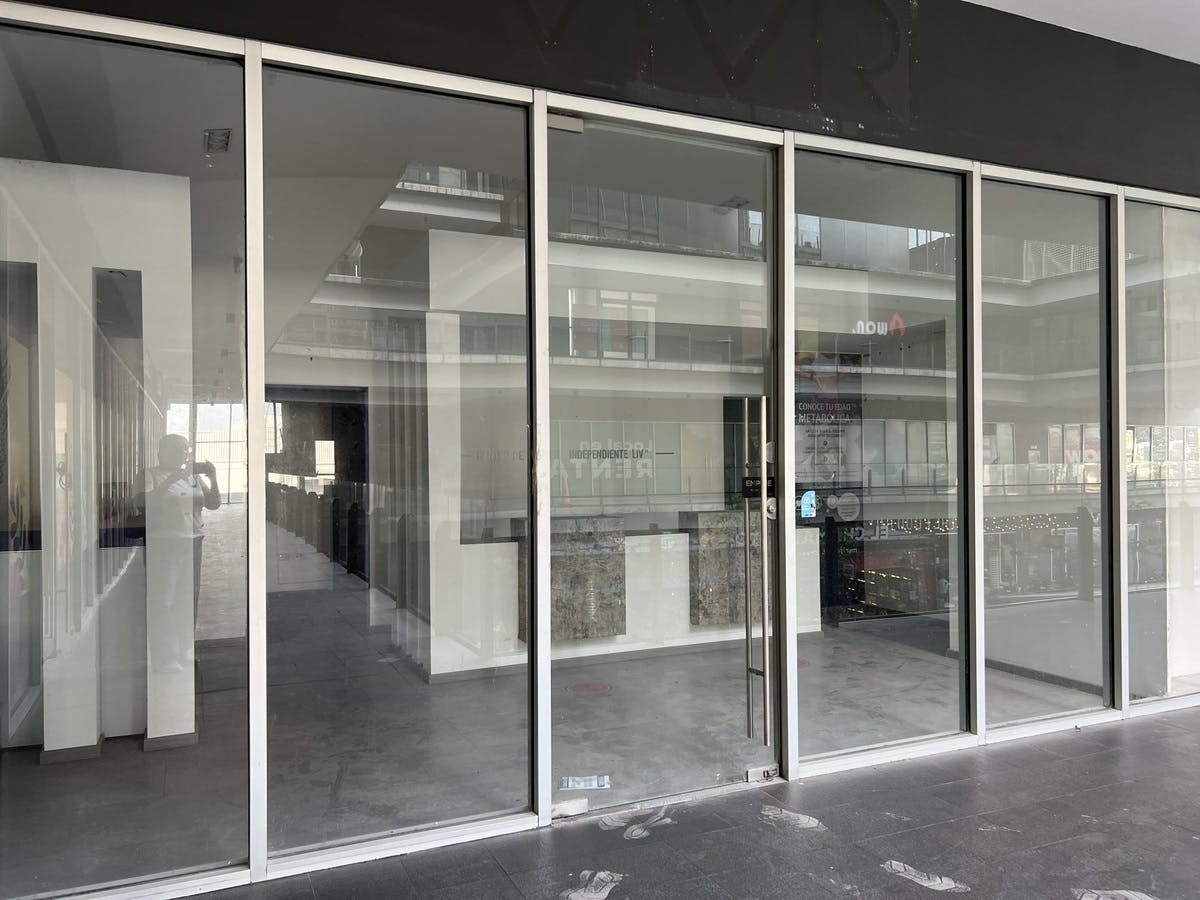 Local Comercial Spot2