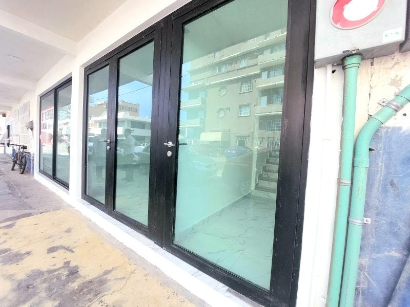 Local Comercial Spot2