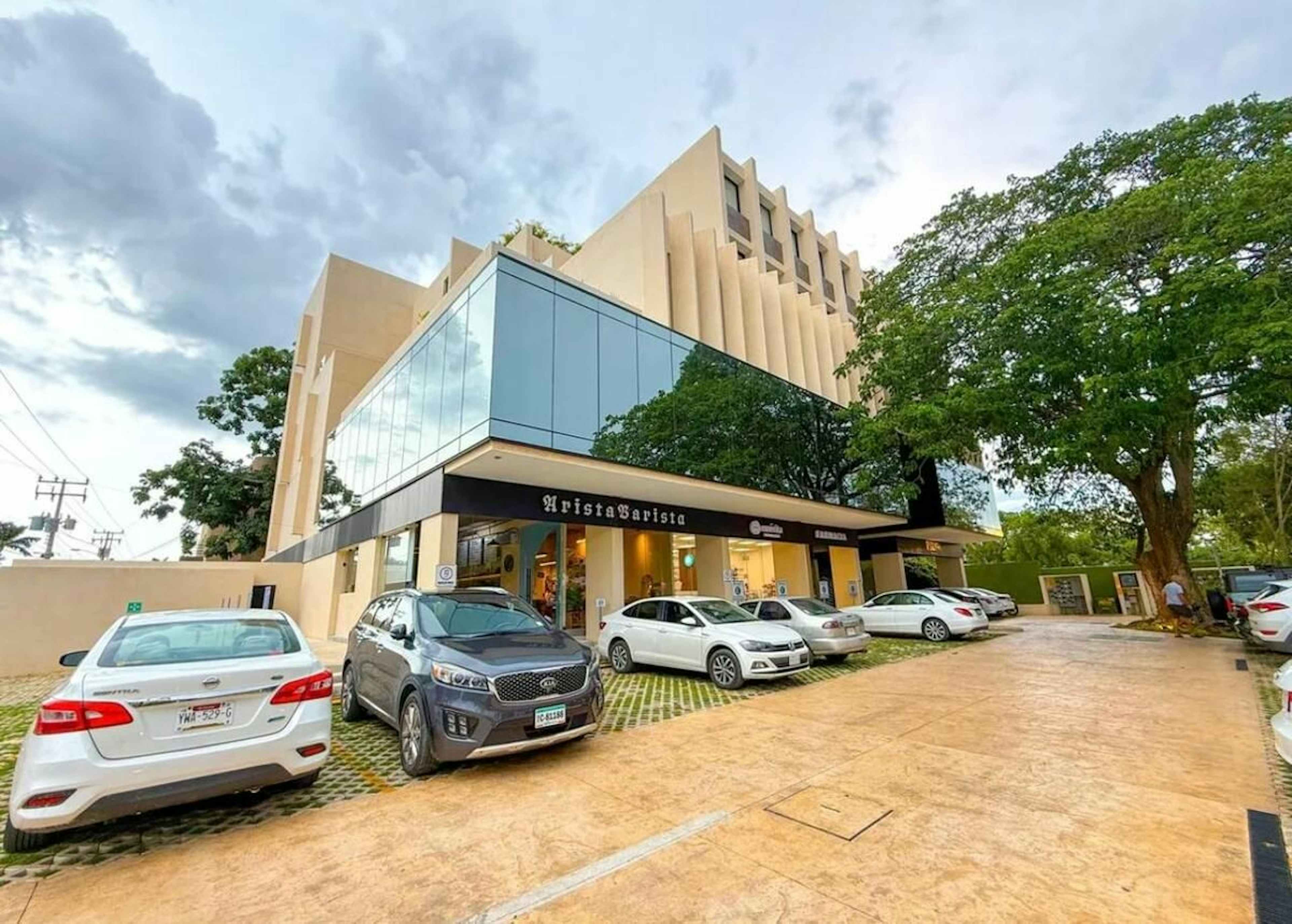 Avenida Jose Diaz Bolio S/n