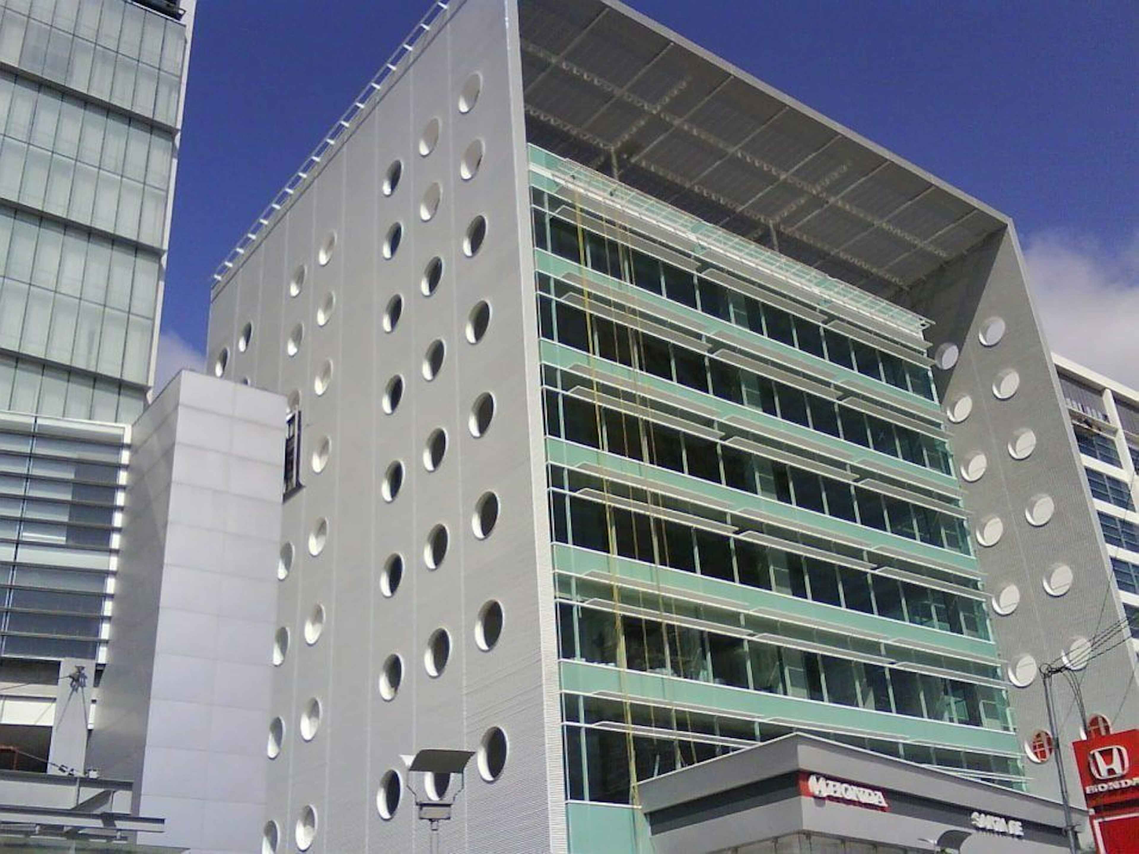 Juan Salvador Agraz 50